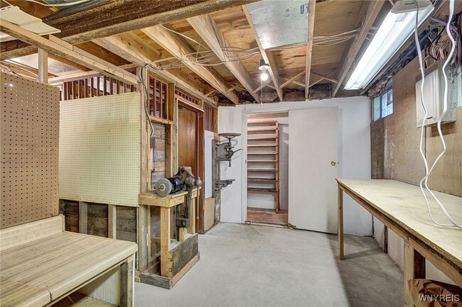 Building Photo - 4495 Shisler Rd