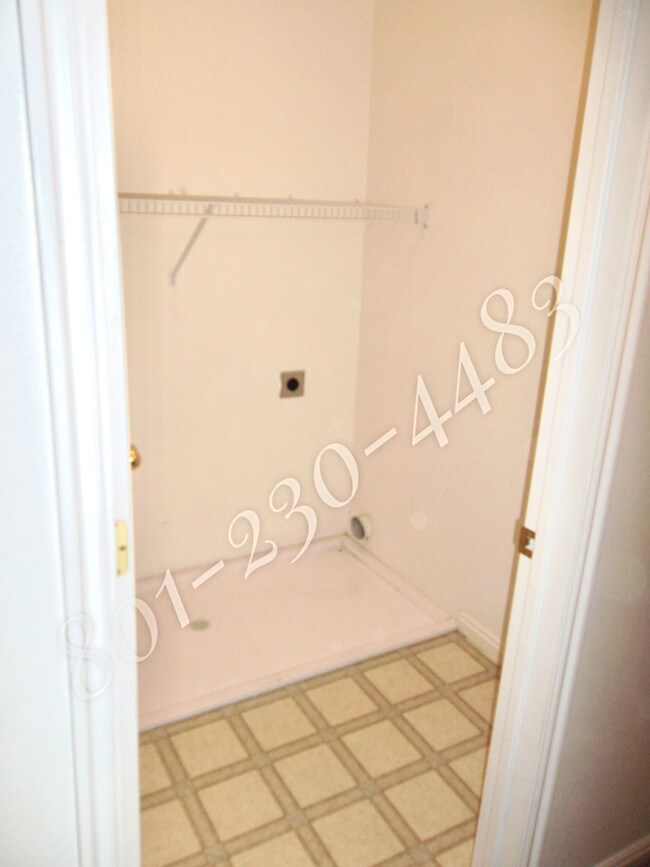 Washer/dryer room - 2063 Boysenberry Dr