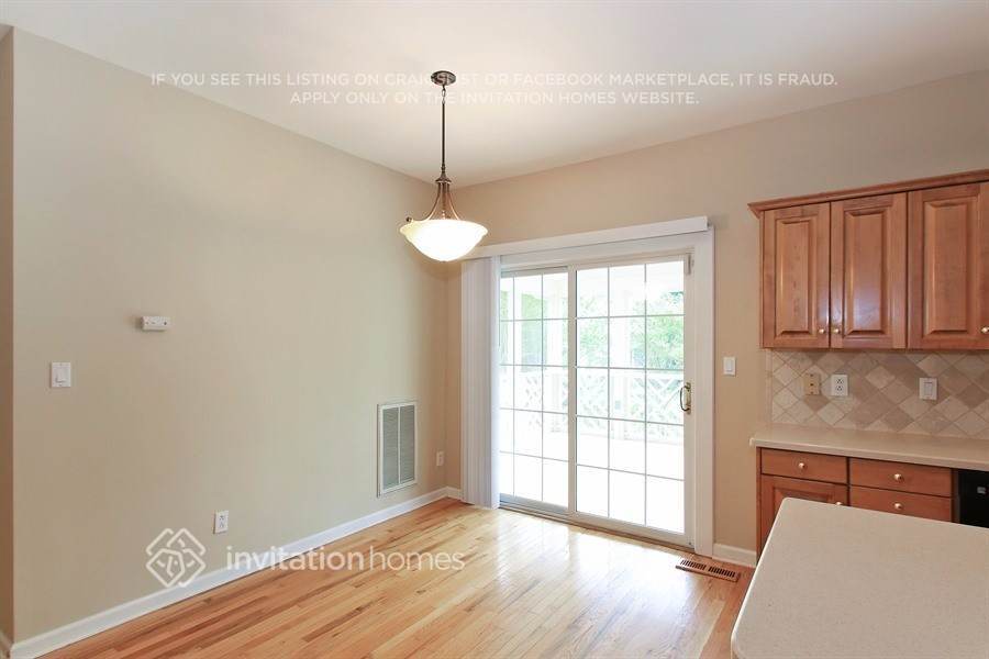 Building Photo - 9501 Arborview Ct