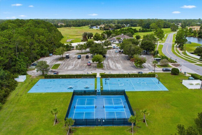 Building Photo - 520 Florida Club Blvd