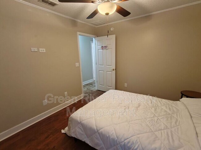 Building Photo - 1505 Majestic View Ln