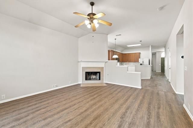 Building Photo - 2812 Thorncreek Ln