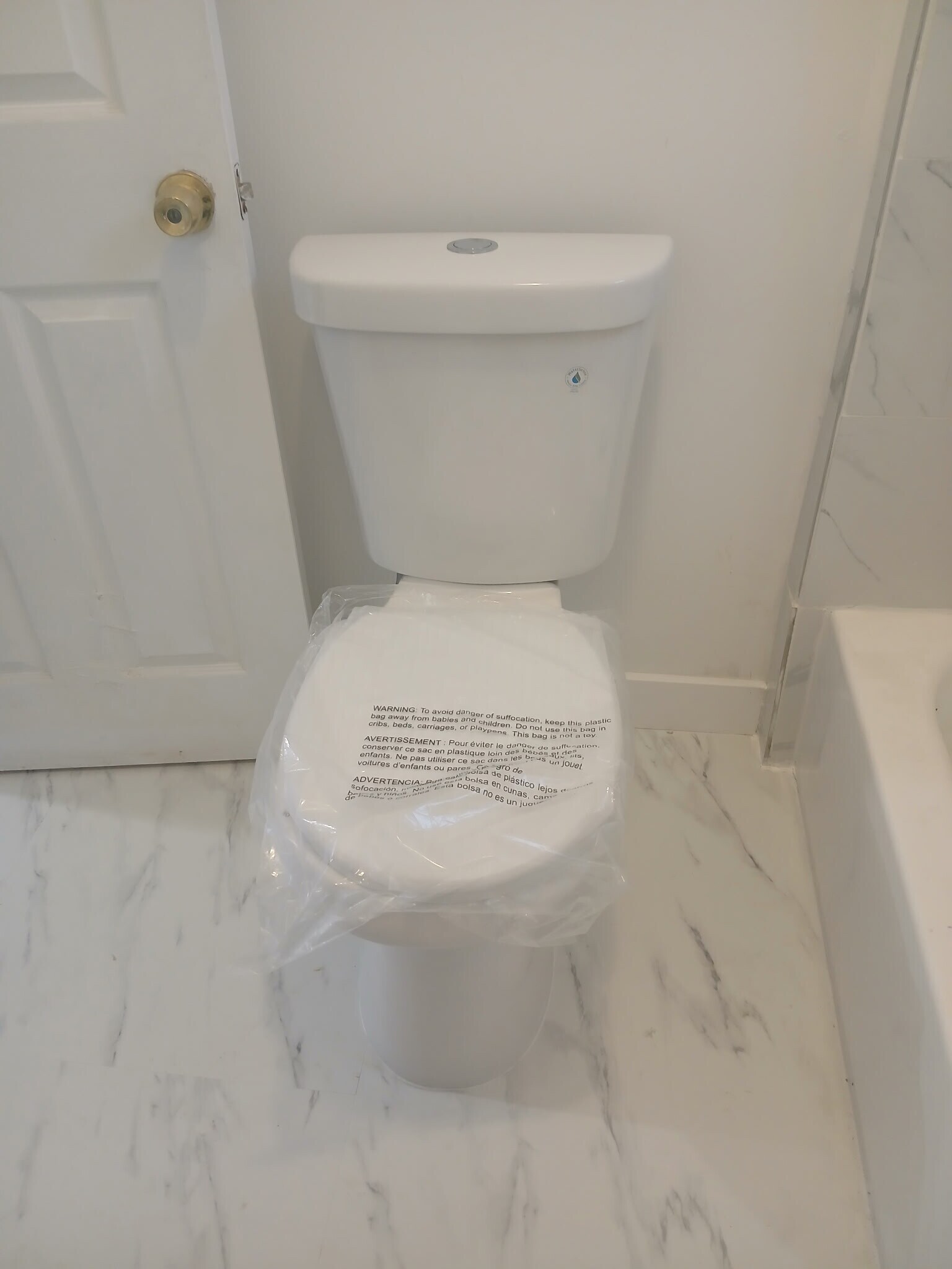 Building Photo - 247 Elm St