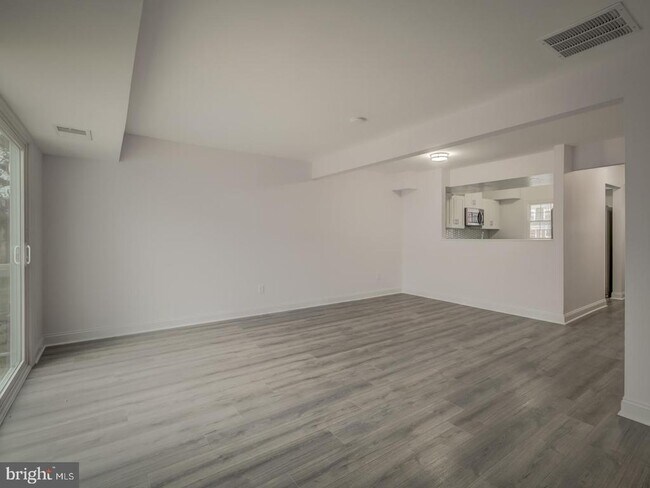 Building Photo - 14373 Saguaro Pl