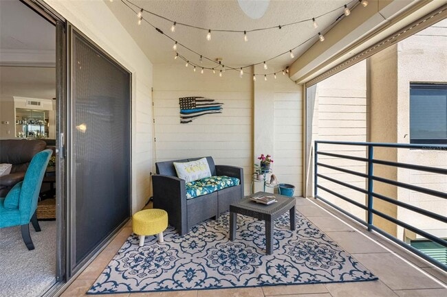 Building Photo - 363 Pinellas Bayway S