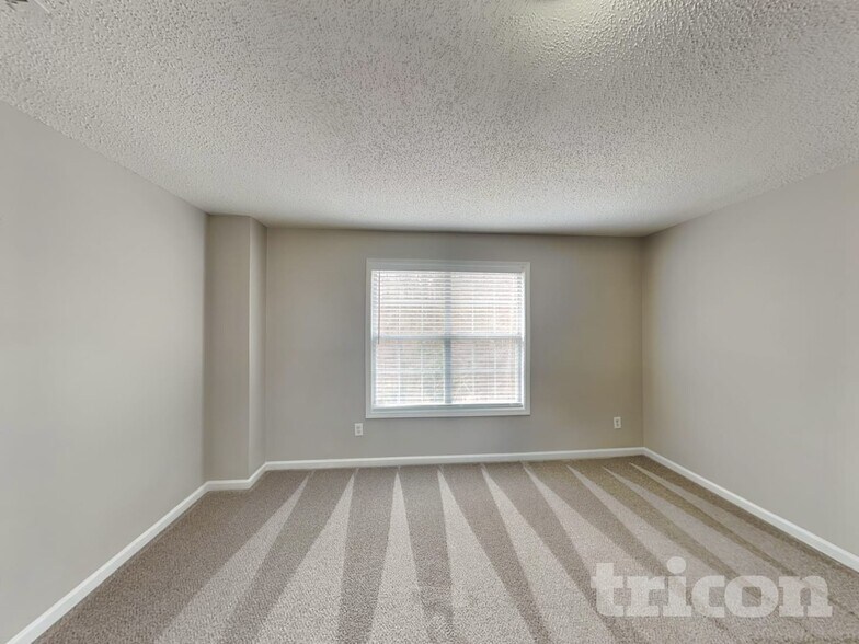 Building Photo - 11203 Chelsea Ln