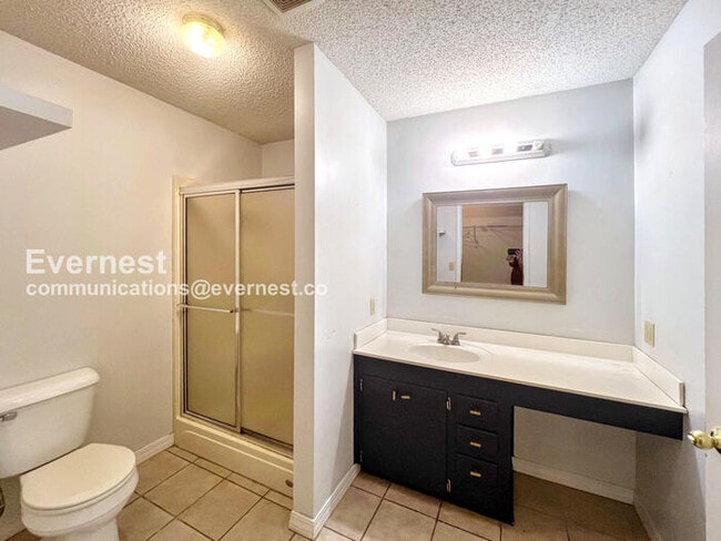 Building Photo - 6 Joel Ln