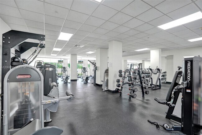 Building Photo - 3000 S Ocean Dr