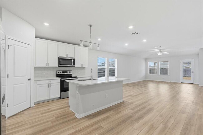 Building Photo - 3003 Ottaviano Way