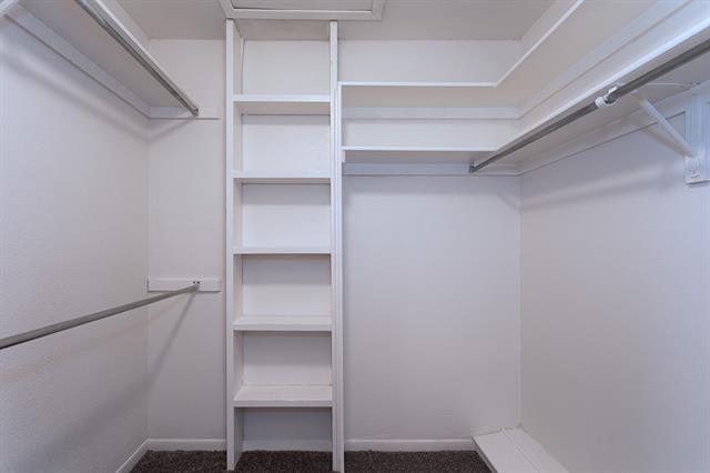Building Photo - 7450 Holly Hill Dr
