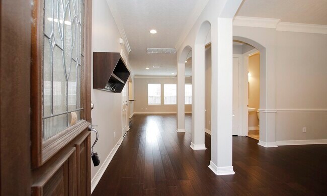 Building Photo - 1515 Olive Park