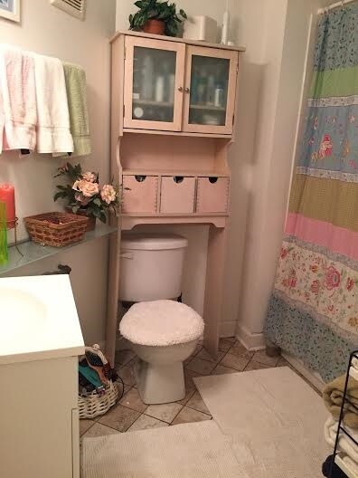 Building Photo - 1353 N State Pkwy