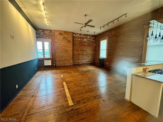 Building Photo - 2672 W 14th St