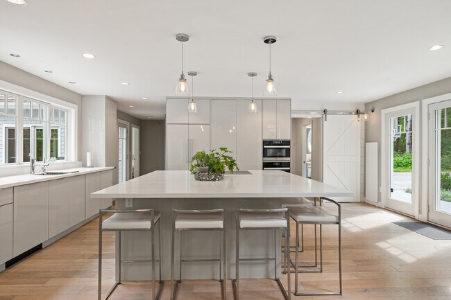 Building Photo - 44 Eagles Ln