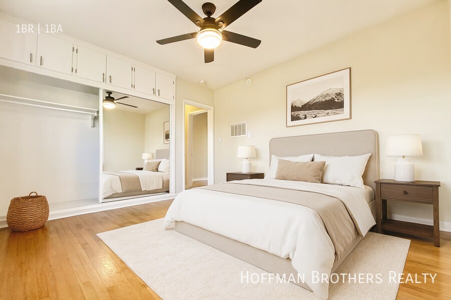 Building Photo - 3005 Normandie Ave