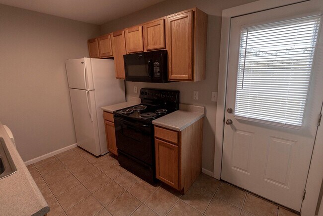 Building Photo - 5301-5303-5303 Currituck Ln