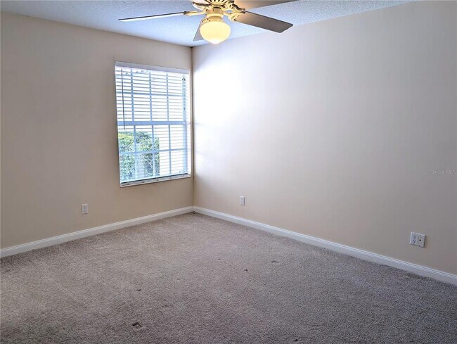Building Photo - 5557 Avellino Pl