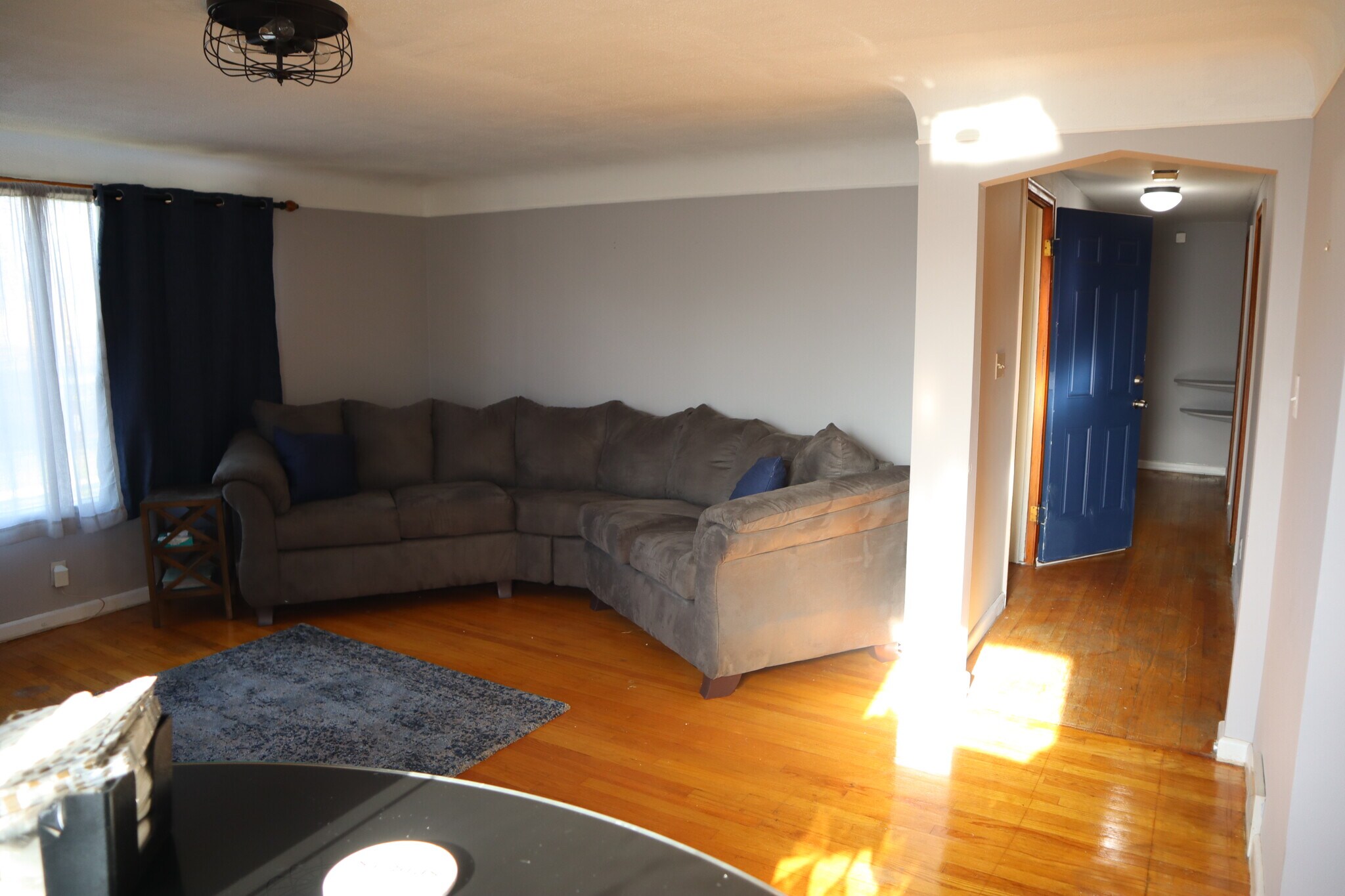 Living room - 1343 Pagel Ave