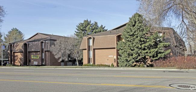 Building Photo - Delmonico Apartments