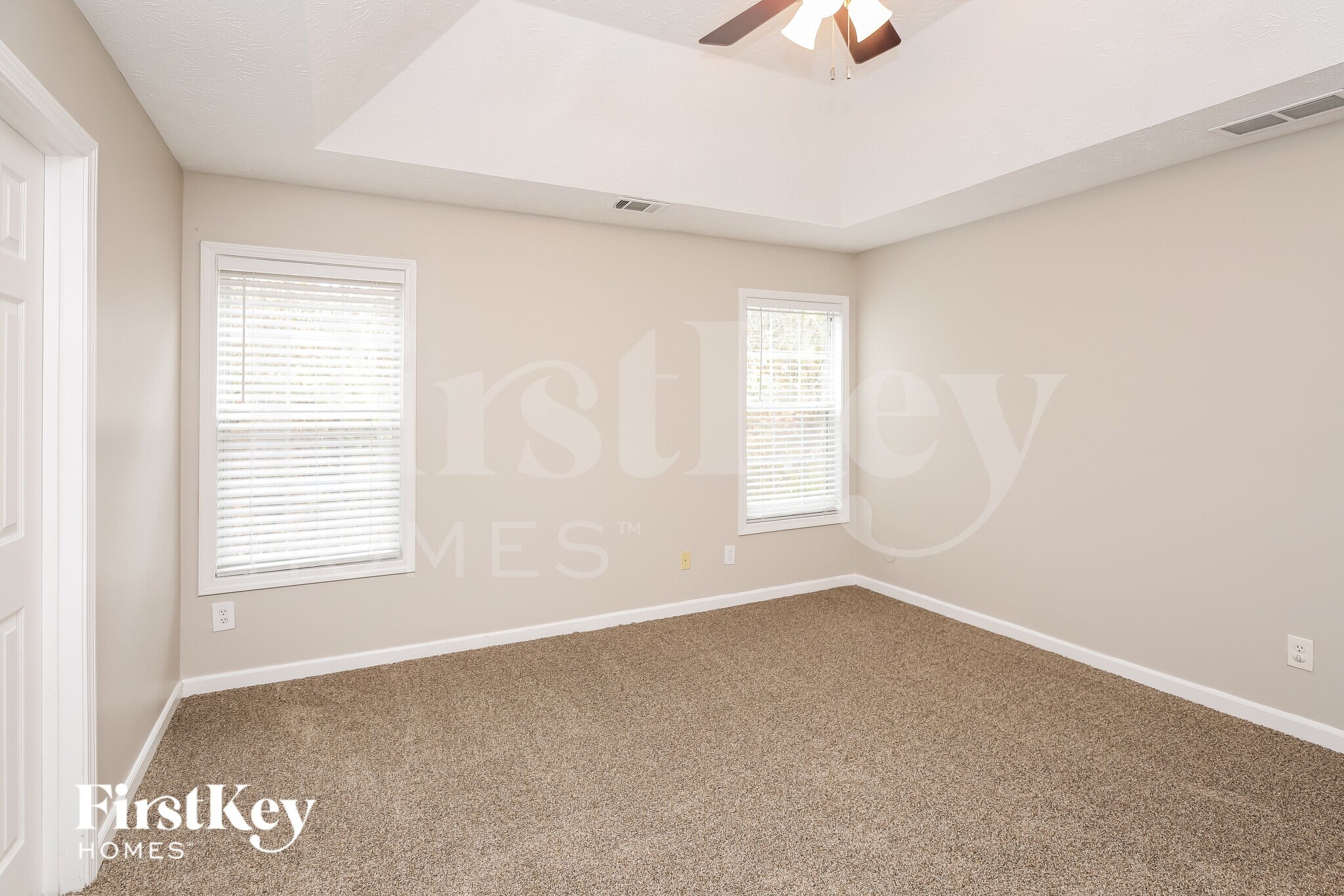 Building Photo - 861 Georgetown Dr