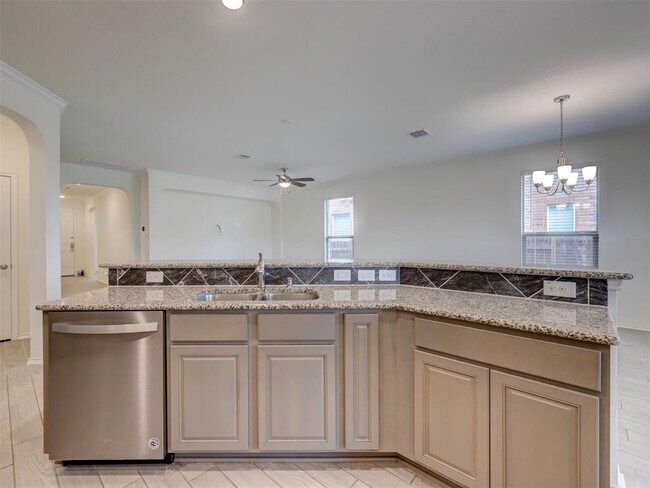 Building Photo - 1045 Arbor Acres Loop