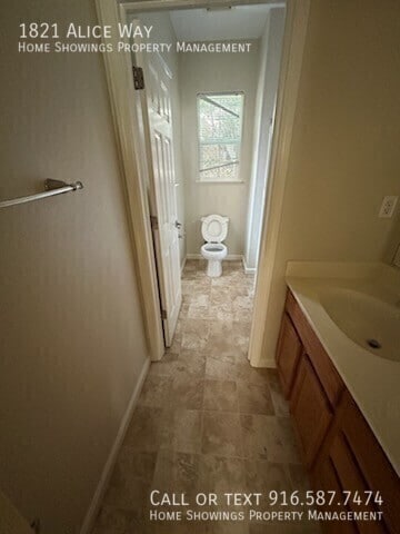 Building Photo - 1821 Alice Way