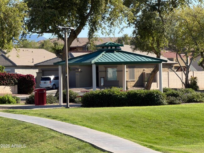 Building Photo - 9130 W Cypress St