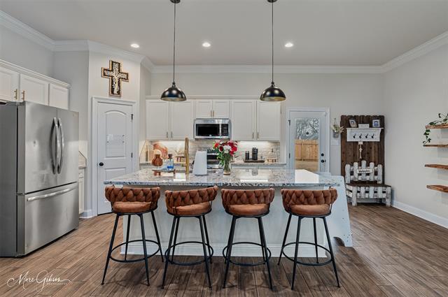 Building Photo - 767 Crozier Dr