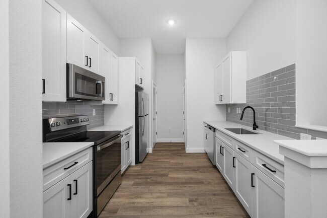 Interior Photo - 357 South