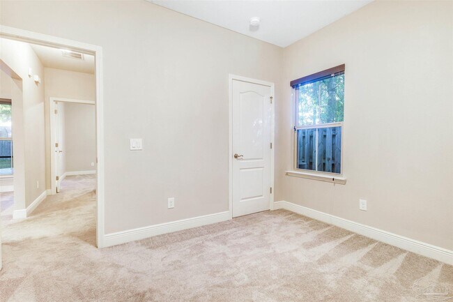 Building Photo - 3934 Fielding Ct