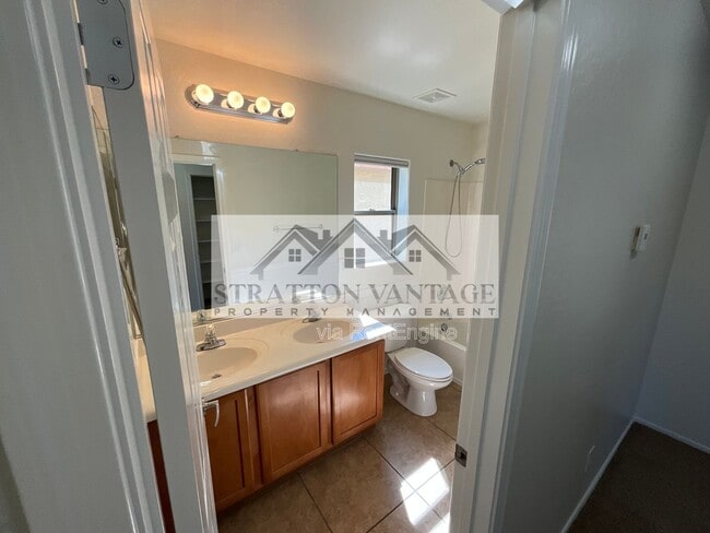 Building Photo - 3865 W Ashton Dr