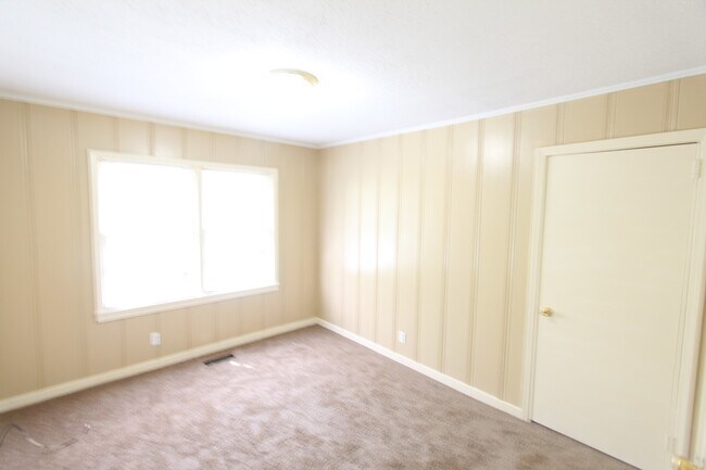 Building Photo - New On The Market! Loaded with Charm!  Get...