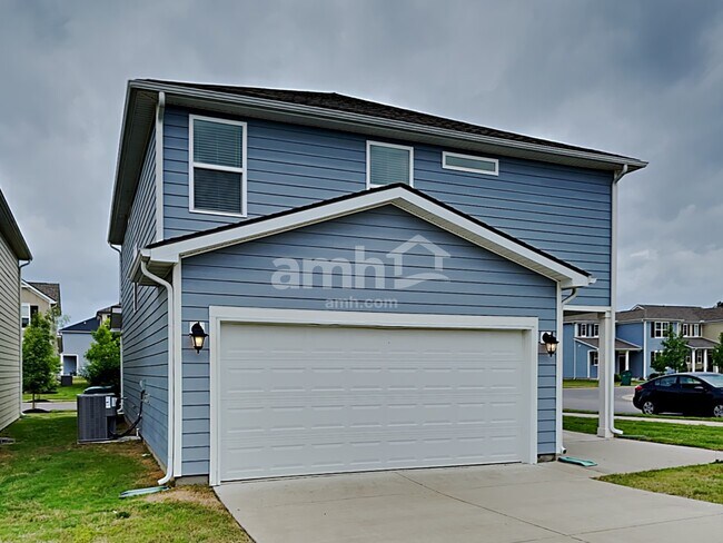 Building Photo - 5067 Trailwater Dr