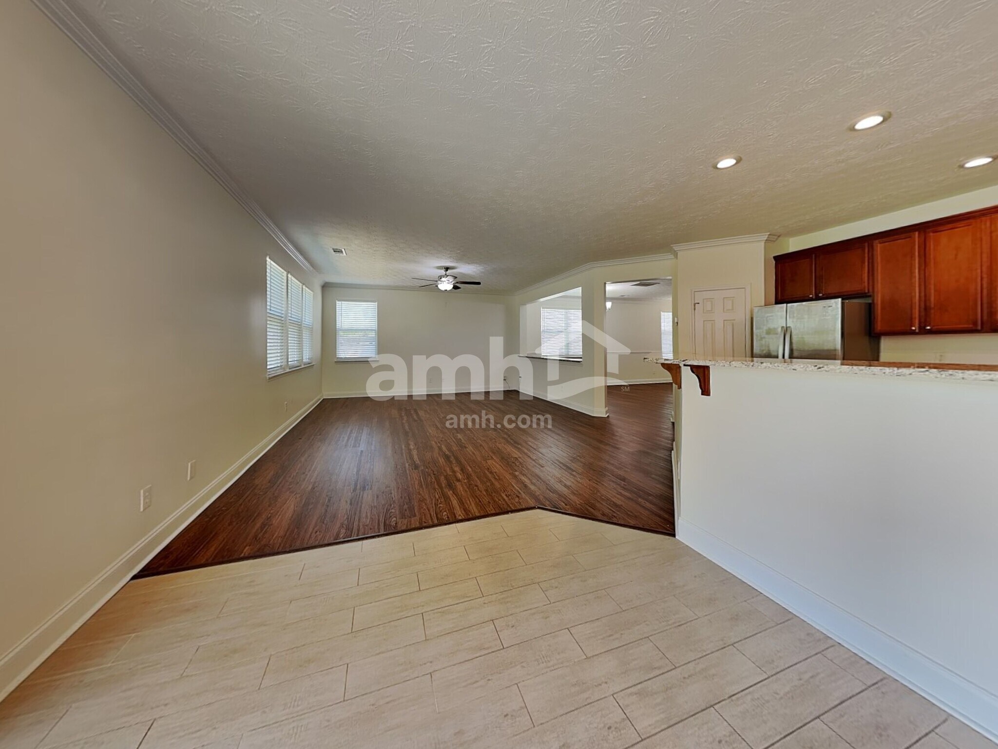 Building Photo - 76 Parkmont Ct