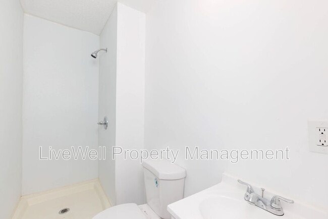 Building Photo - 1213 Lafayette St