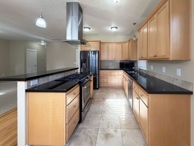 Building Photo - 5518 Tribute Way