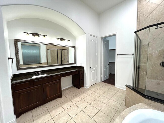 Building Photo - 17423 Hanoverian Dr