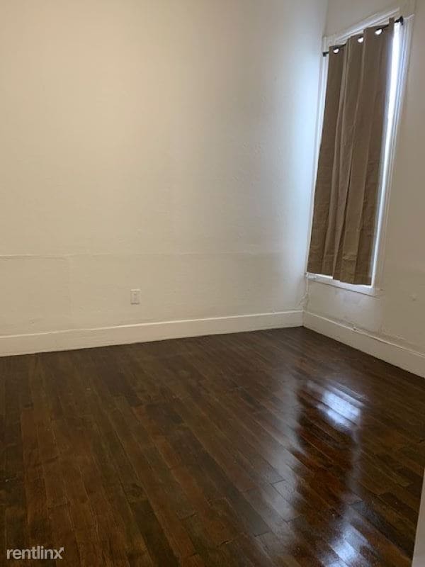 Building Photo - 3 br, 1 bath Duplex - 1694 11th St # B