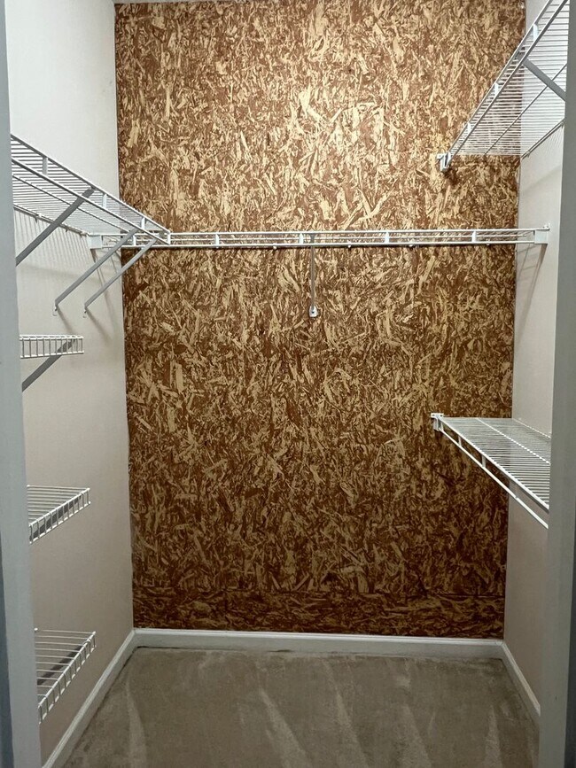 Building Photo - Lovely Condo with Updated Bathrooms and Private View - Summer House