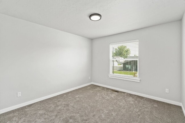 Building Photo - 2951 S Alcamo Wy