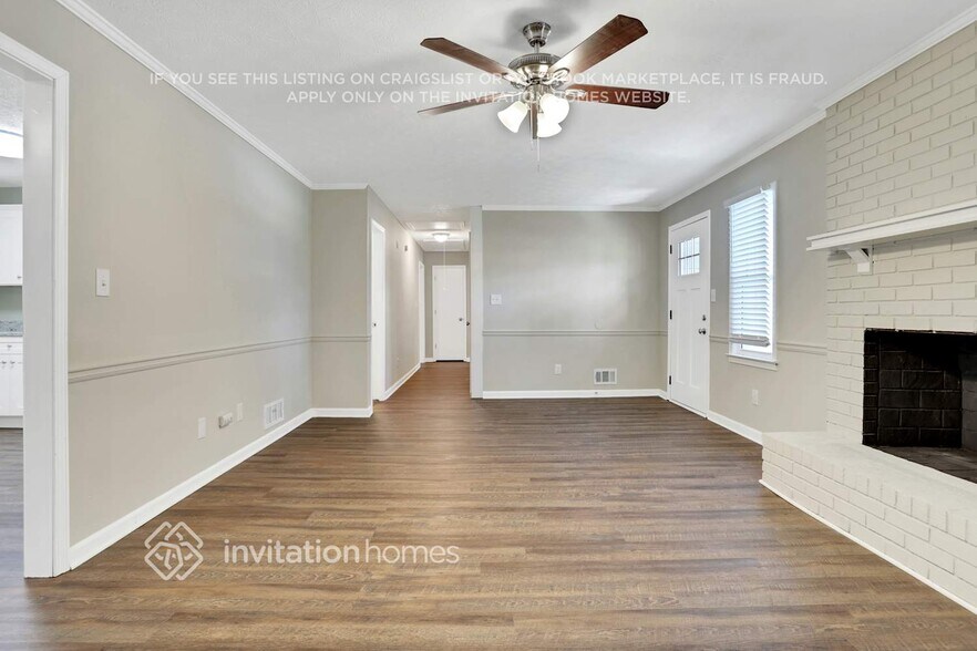 Building Photo - 2052 Marbut Ln