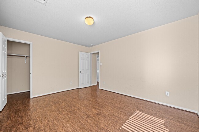 Building Photo - 13914 Juniper Bend Ln