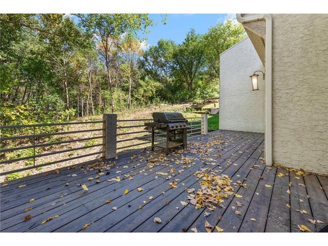 Building Photo - 11730 Vista Dr