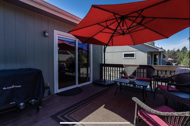 Building Photo - $4,500 - 4 Bed / 3 Bath Stunning Single Family Home in South Hill
