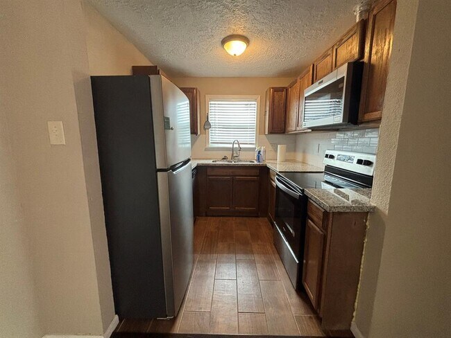 Building Photo - 207 Frawley St