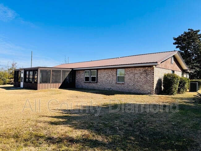 Building Photo - 167 Lauren Ln