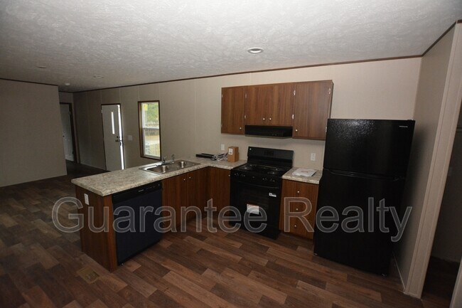 Building Photo - 2726 Shamrock Dr