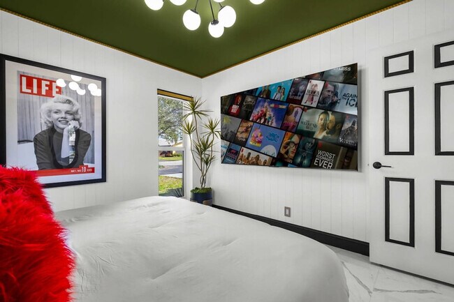 Building Photo - 10366 NW 15th St