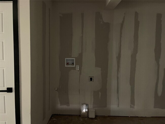 Building Photo - 800 S 2nd St