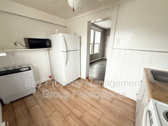 Building Photo - 229 Ridley Ave